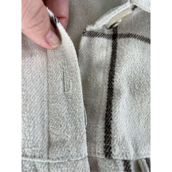 Kendall and Kylie‎ Plaid Shacket Womens M Ivory Brown Long Sleeve Button Front - Picture 6 of 7
